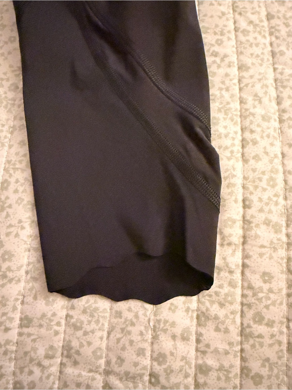 Lululemon Wunder Under HR Crop 23” Scalloped - Picture 3 of 3